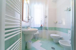 Łazienka w obiekcie Hotel San Pietro