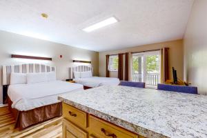 Gallery image of Baneberry Inn 5 in White Pine