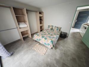 Posteľ alebo postele v izbe v ubytovaní Maison neuve contemporaine parking