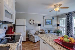 Køkken eller tekøkken på Sea Cabin 131 B + 16 billeder