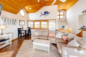 Gallery image of Reel 'Em In 403 in Avon