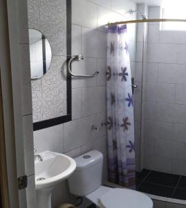 Koupelna v ubytování Hostal Bryana Inn Baños