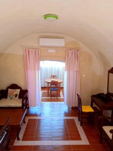 Posezení v ubytování Loukas Kontos Traditional House