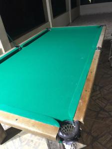 Billiards table sa Chácara com Piscina