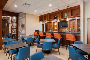 Posezení v ubytování Four Points by Sheraton Raleigh Durham Airport