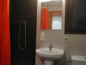 Koupelna v ubytování Apartamento Besiberri 7 planta baja con terraza