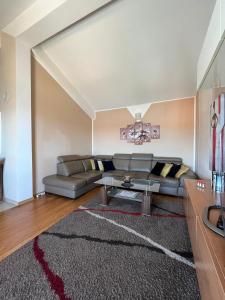 Posedenie v ubytovaní Apartments Four You-with sea view