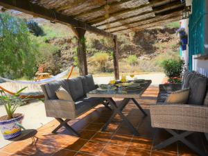 Posezení v ubytování Villa in Malaga, private pool and sea view