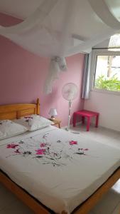 Postel nebo postele na pokoji v ubytování Ti K'Line - Grand Appartement de standing aux Trois Ilets