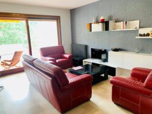 Posedenie v ubytovaní Appartement F3 avec terrasse et parking à 400m du centre d'Amélie-les-Bains - FR-1-703-23