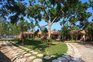 Aed väljaspool majutusasutust Wild Beach Phu Quoc Resort