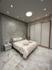 Posteľ alebo postele v izbe v ubytovaní Golden Rose + 37 fotografií