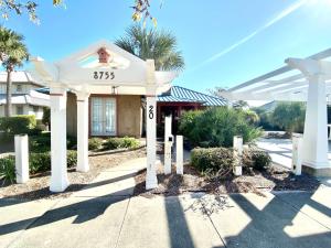 Το κτήριο όπου στεγάζεται  η παραθεριστική κατοικία