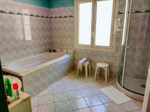 Fotografia z galérie ubytovania Villa in Saint-Nazaire with Private Pool v destinácii Saint-Nazaire