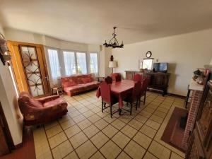 Fotografia z galérie ubytovania Maison Vacances à Notre-Dame-de-Monts (57m²) - 6 Pers, Proche Plage, Jardinet, Terrasse, WIFI - FR-1-540-195 v destinácii Notre-Dame-de-Monts