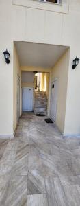 Φωτογραφία από το άλμπουμ του George`s Modern Apartment στα Νέα Πλάγια +37 φωτογραφίες