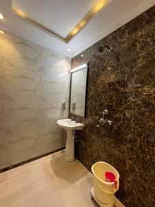 Hotel Marc Royal的一间浴室