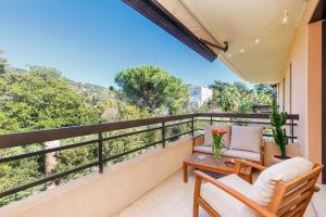 Zdjęcie z galerii obiektu Cannes Californie, Calm, AC, terrace, swimming pools, tennis w Cannes