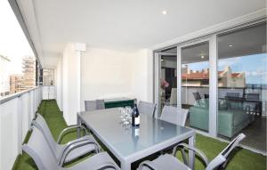 Balkón alebo terasa v ubytovaní Cozy Apartment In Canet En Roussillon