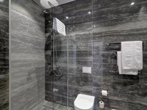 Koupelna v ubytování Luxury Amarin Apartment