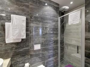 Koupelna v ubytování Luxury Amarin Apartment
