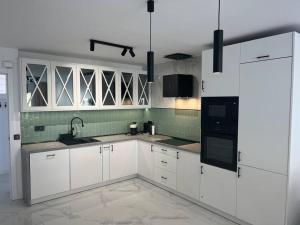 Zdjęcie z galerii obiektu Marbella Playa Real with sea view w Marbelli