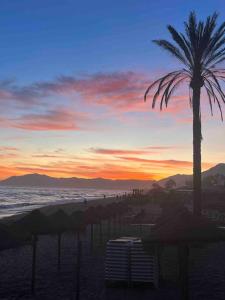 Zdjęcie z galerii obiektu Marbella Playa Real with sea view w Marbelli