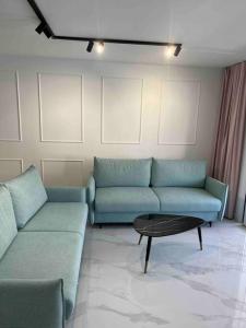 Zdjęcie z galerii obiektu Marbella Playa Real with sea view w Marbelli