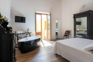 Postel nebo postele na pokoji v ubytování Iancura - B&B di design a Salina