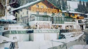 Gasthof Schönblick Rußbach v zimě