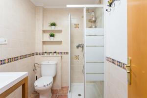 Kúpeľňa v ubytovaní Ático Jávea Puerto + 17 fotografií