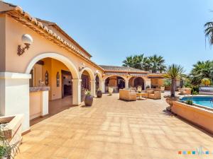 Φωτογραφία από το άλμπουμ του VH CostaBlanca - COLISEO σε Benissa