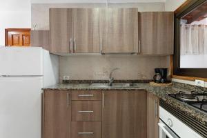 Kuchyň nebo kuchyňský kout v ubytování Apartamento Emeterio