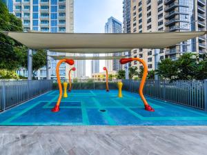 Herní místnost nebo prostor pro děti v ubytování Beautiful views of the marina at Dubai Harbour