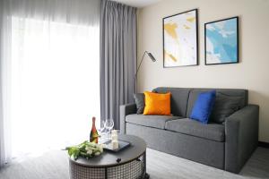 Posedenie v ubytovaní IND.U Apartamenty