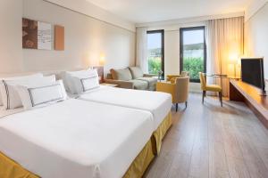 TV a/nebo společenská místnost v ubytování Melia Luxembourg