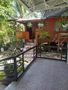 Taman di luar Tiny House Loft Style