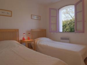 Foto dalla galleria di Maison typique proche côte sauvage - Animaux admis - FR-1-418-67 a Locmaria