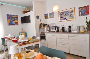 Jedlo v ubytovaní bed & breakfast alebo blízkom okolí