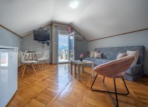 Гостиная зона в Apartment with sea view