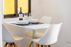 Zdjęcie z galerii obiektu MEDANO4YOU White Dream Penthouse w mieście El Médano