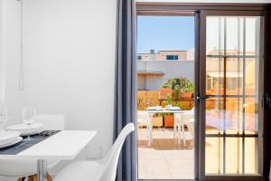 Balkon lub taras w obiekcie MEDANO4YOU White Dream Penthouse