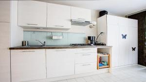 Kuchyňa alebo kuchynka v ubytovaní Aquaplage - 50 - Studio lumineux 4 pers