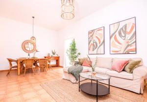 A seating area at Villa Tropical Private Pool Capellania By Holidays Home