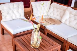 A seating area at Villa Tropical Private Pool Capellania By Holidays Home