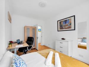 Letto o letti in una camera di Prime Location! Next to Hammersmith Apollo & Tube