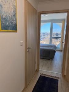 Posezení v ubytování Cruiser Apartmanok Siófok By BLTN