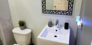 Ubuntu De La Villa- Palm View Estate的一间浴室