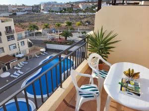 Bazén v ubytování Apartment next to Ajabo Beach Pool & Ocean view nebo v jeho okolí