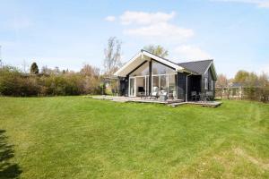 Fotografie z fotogalerie ubytování New Holiday Home In Scenic North Zealand v destinaci Vejby